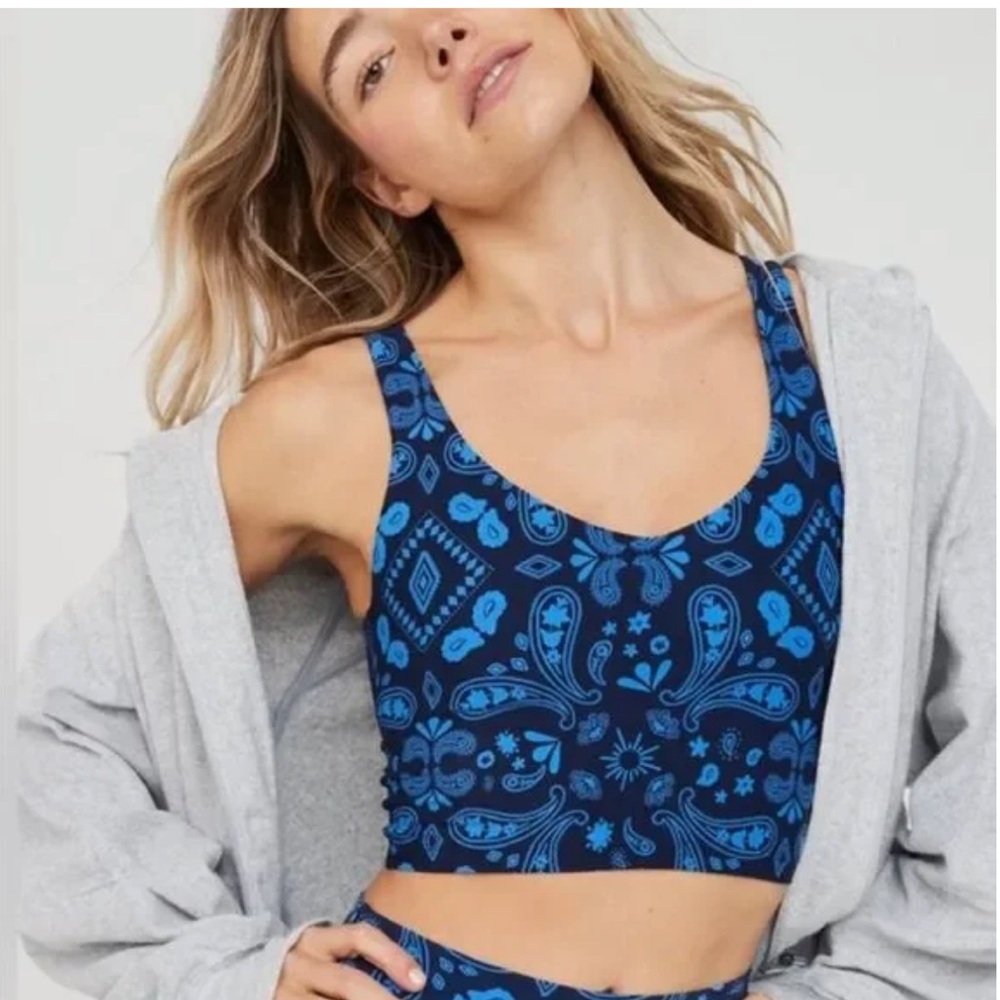 Aerie Offline Sport Bra Real Me Recharge Bandana Paisley Print